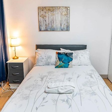 Double Bed Room In Flat Near Birmingham City Centre Exterior photo